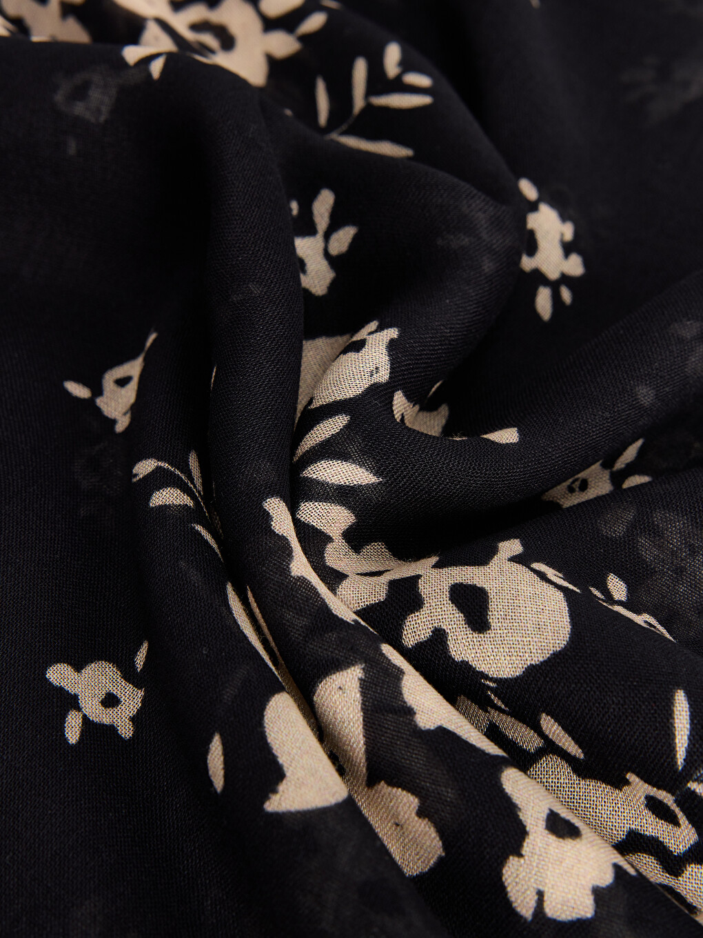 Flower Patterned Women's Shawl-2