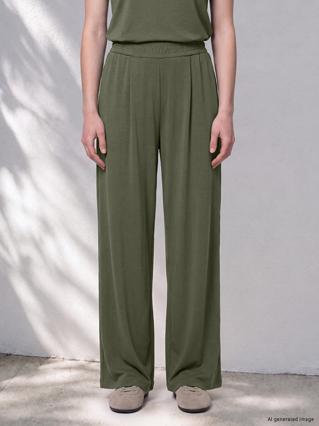 Woman Khaki Sweatpants-1