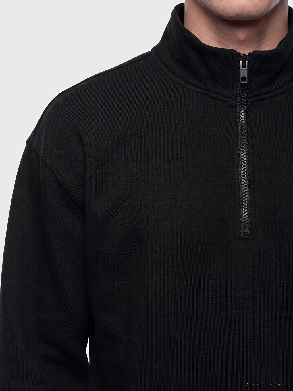 Siyah Dik Yaka Kalın Erkek Sweatshirt-2