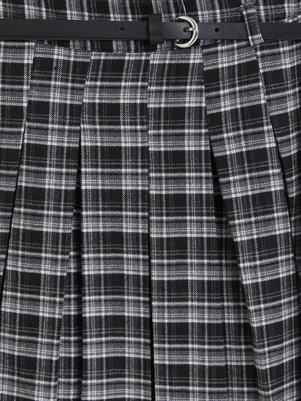 Woman Black Skirt-2