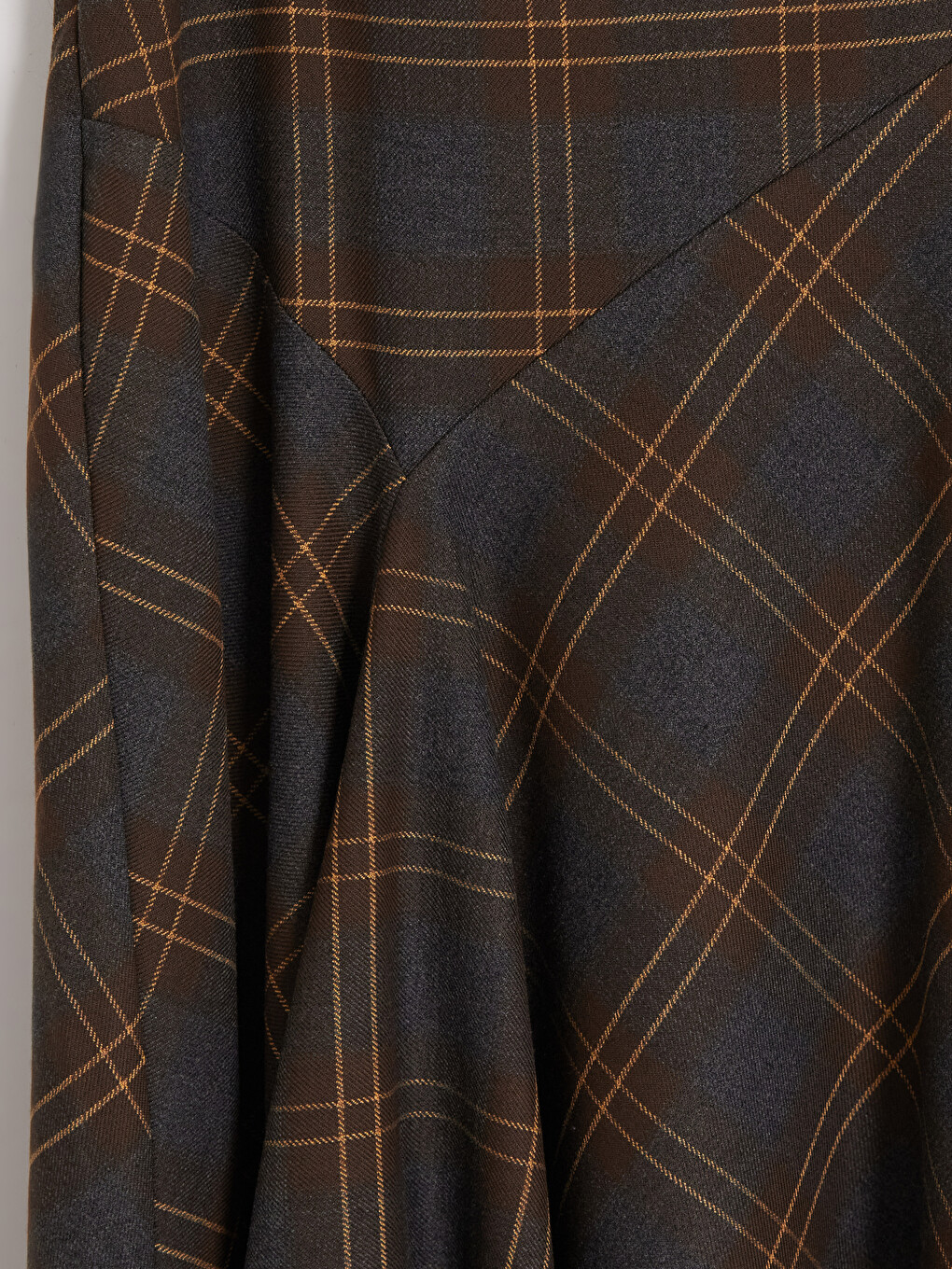 Woman Brown Skirt-2