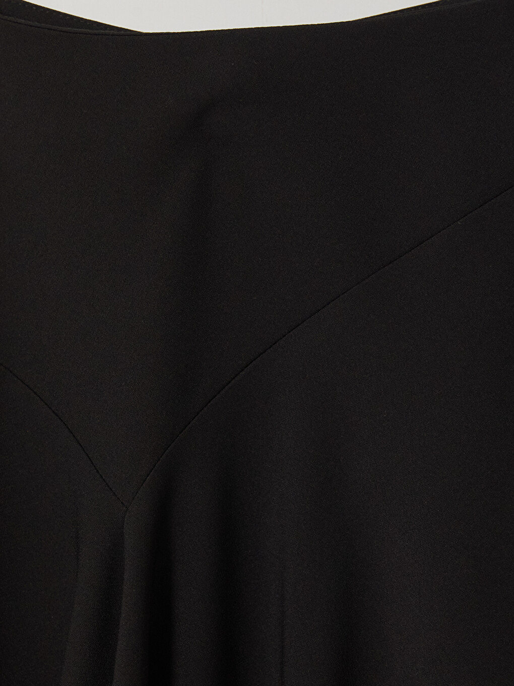 Waist Zippered Asymmetric Cut Skirt-2