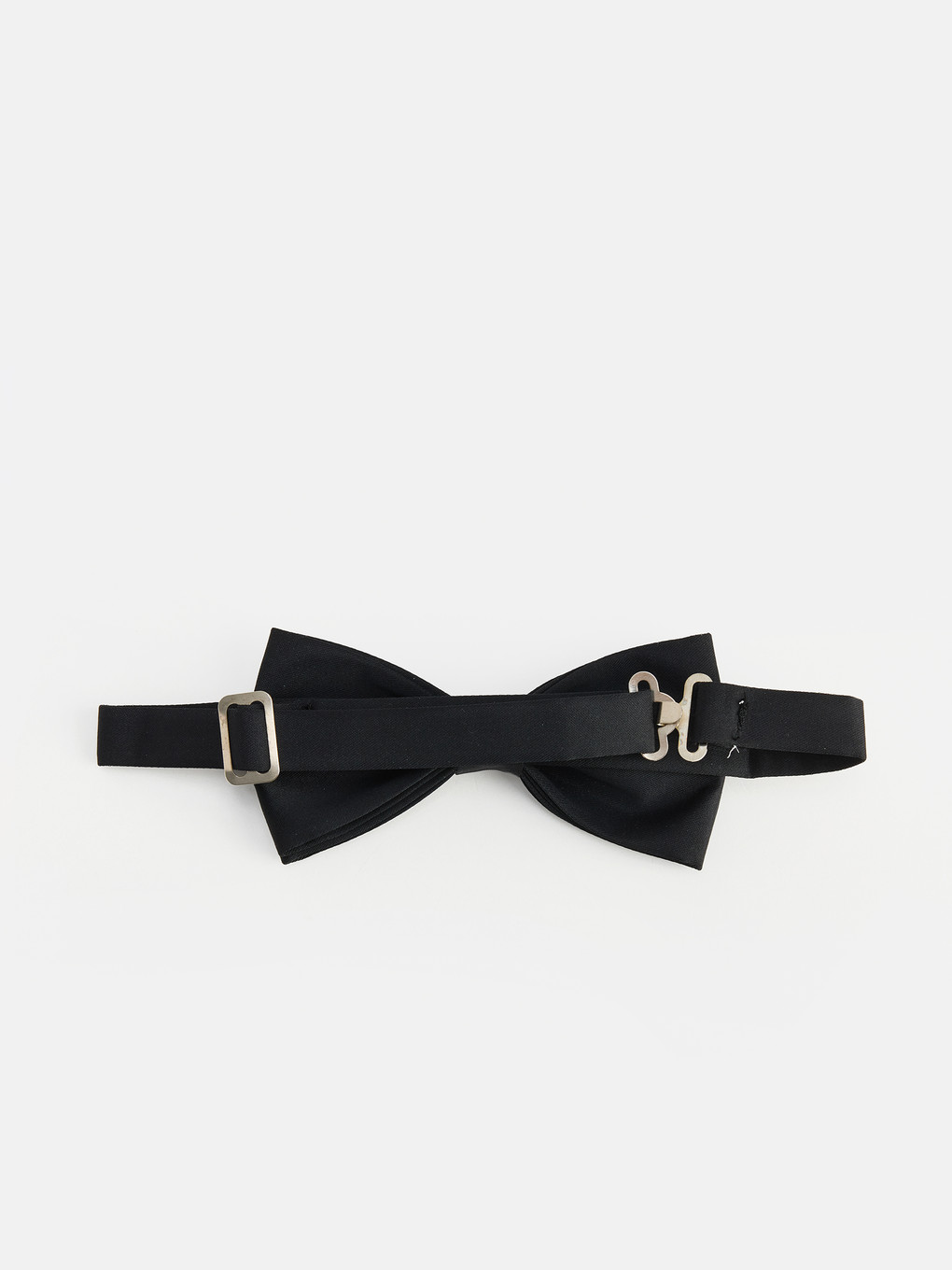 Man Black Bow Tie-2