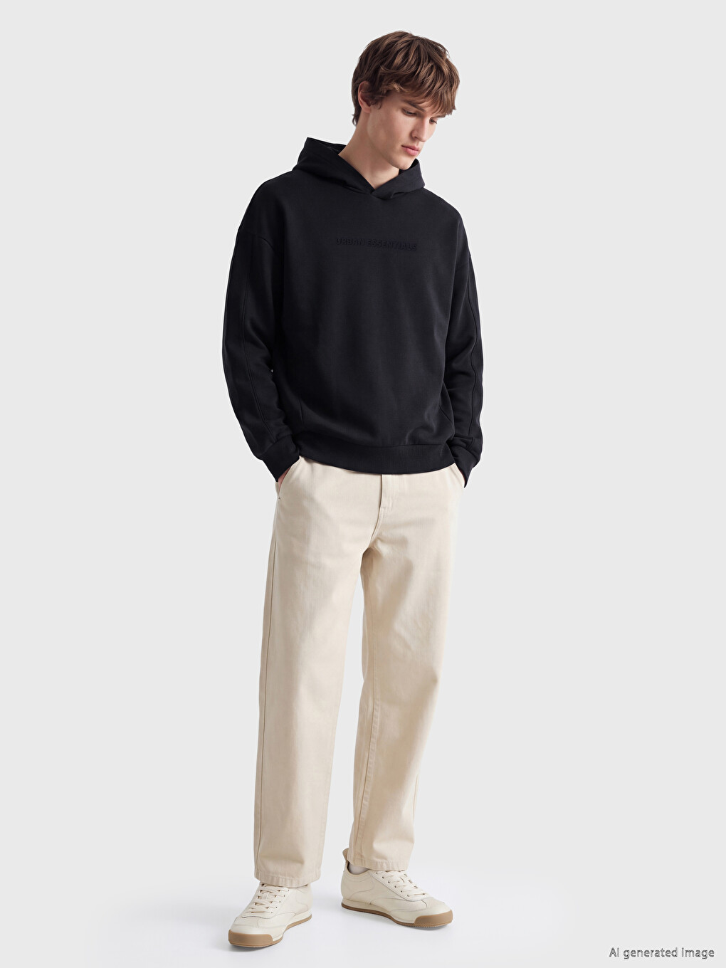 Siyah Nakışlı Erkek Hoodie-1