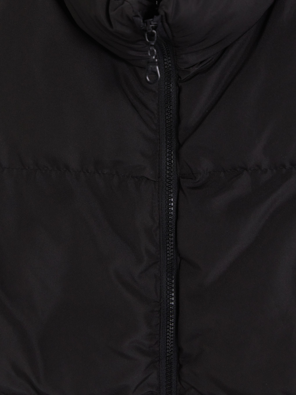 Siyah Dik Yaka Oversize Şişme Yelek-2