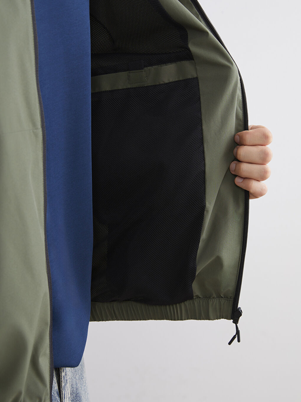 Regular Fit Hooded Men's Raincoat-6