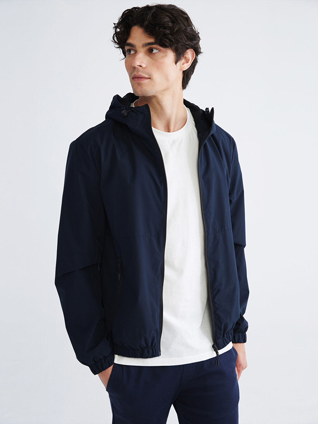 Lacivert Standart Kalıp Kapüşonlu Erkek Yağmurluk