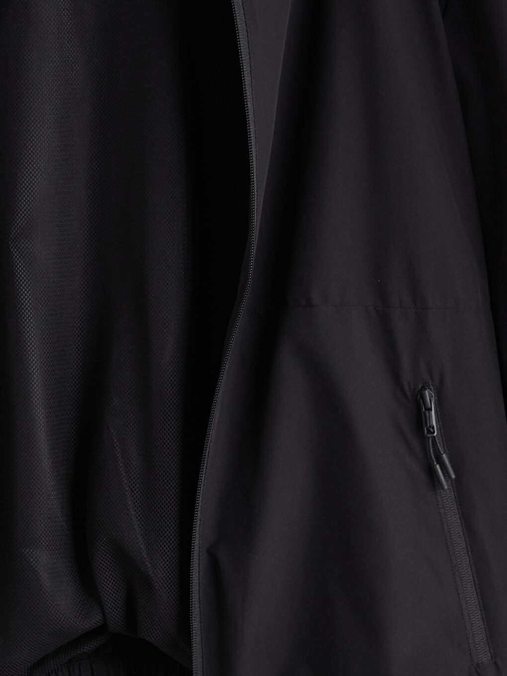 Siyah Standart Kalıp Kapüşonlu Erkek Yağmurluk-13