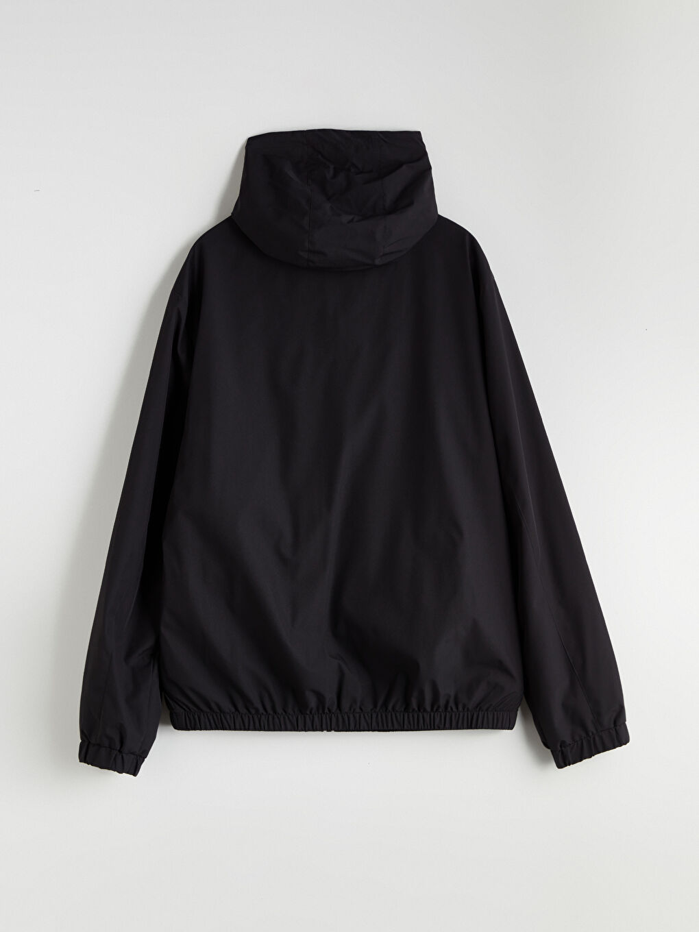 Siyah Standart Kalıp Kapüşonlu Erkek Yağmurluk-15