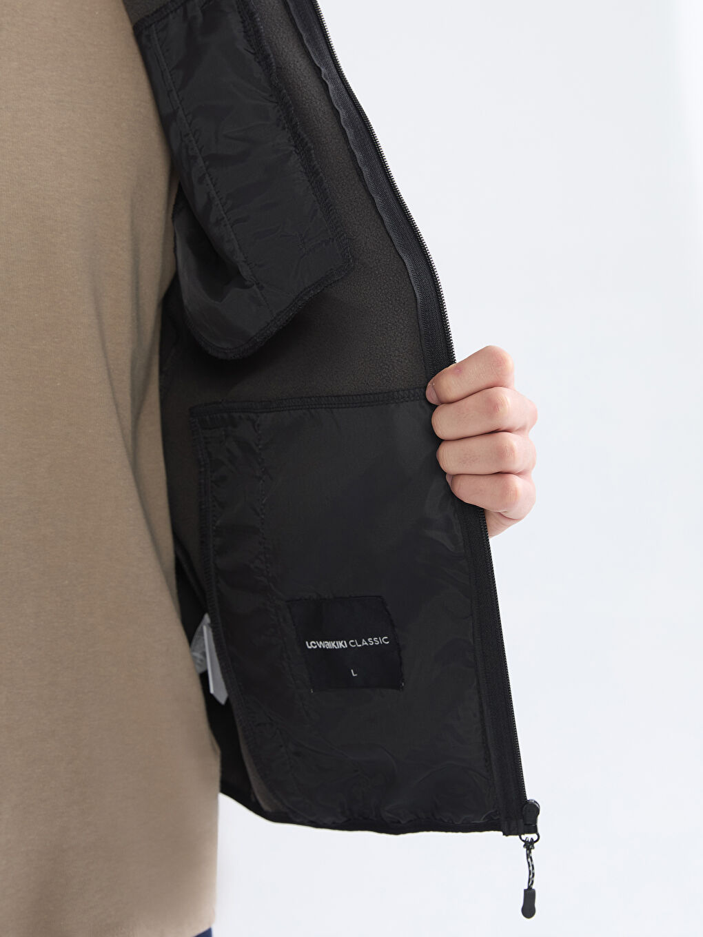 Siyah Standart Kalıp Kapüşonlu Erkek Mont-3