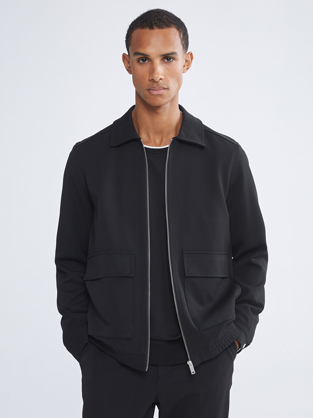 Siyah Standart Kalıp Gömlek Yaka Erkek Mont