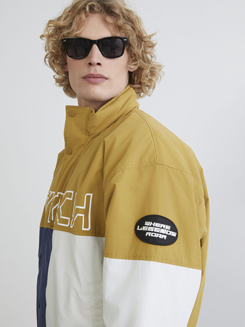 Rahat Kalıp Dik Yaka Erkek Mont-2