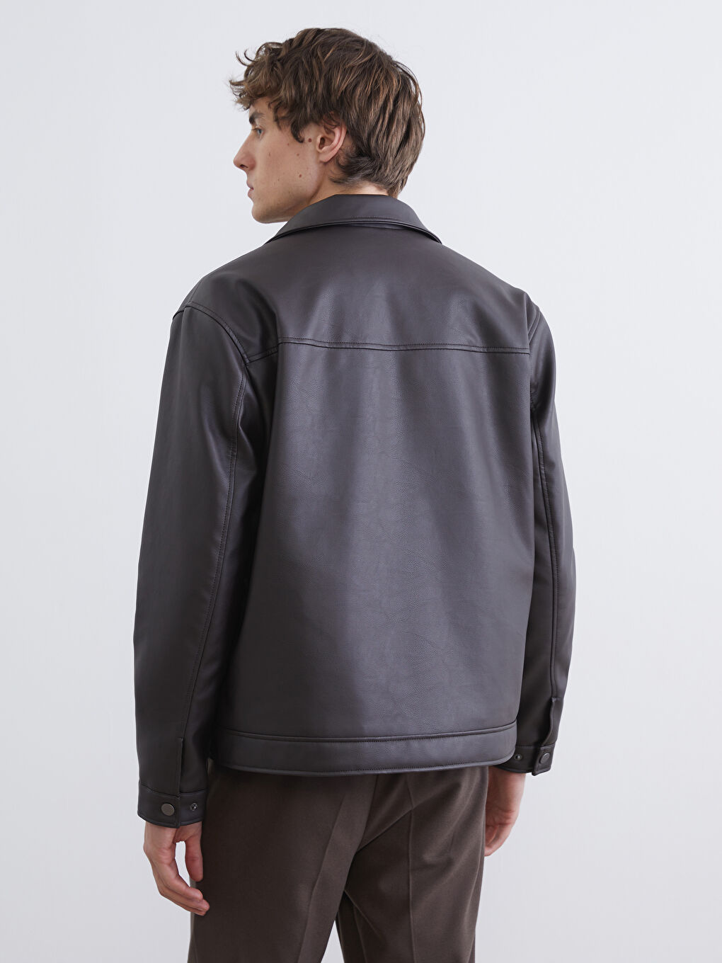 түзу пішімді жағалы ерлер пальтосы-4