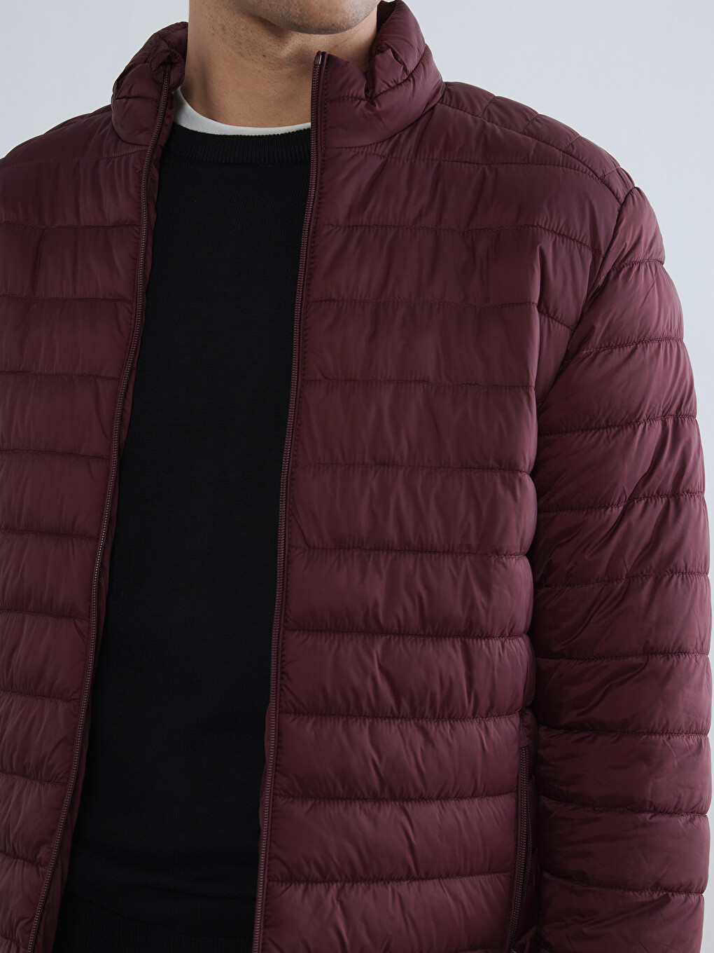 Pallto Puffer Me Prerje Të Rregullt Me Jakë Të Ngritur Për Burra-2