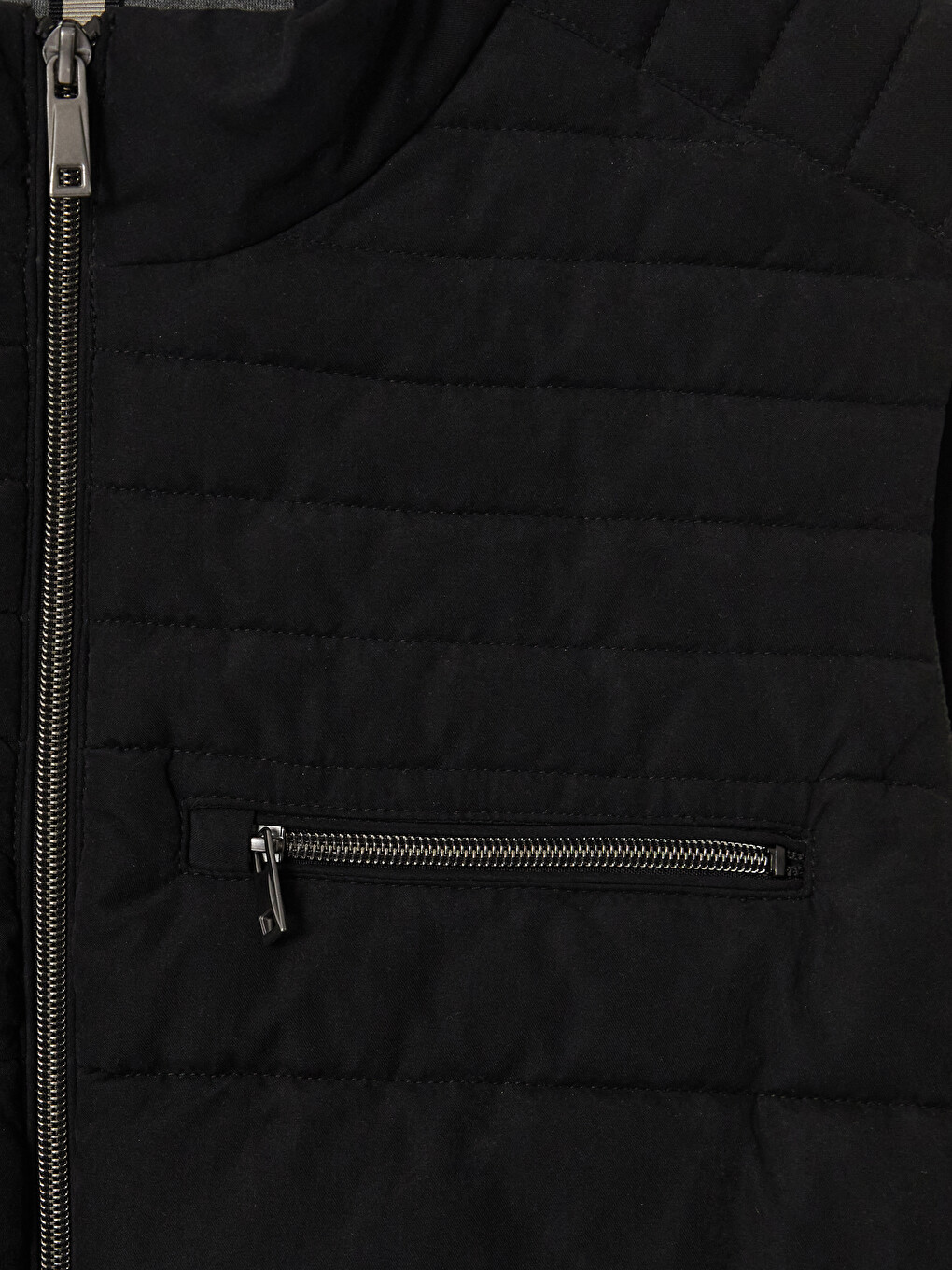 Regular Fit Mock Neck Quilted Men's Vest-5