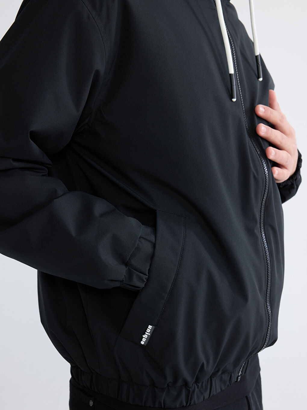 Rahat Kalıp Kapüşonlu Erkek Mont-2