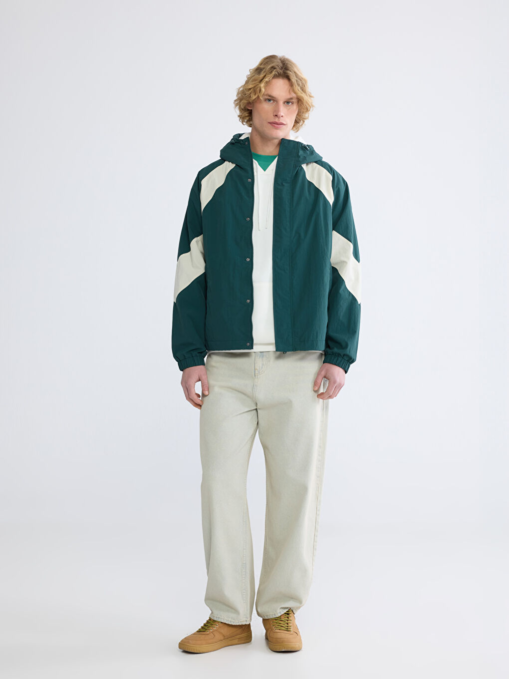 Rahat Kalıp Kapüşonlu Erkek Mont-1