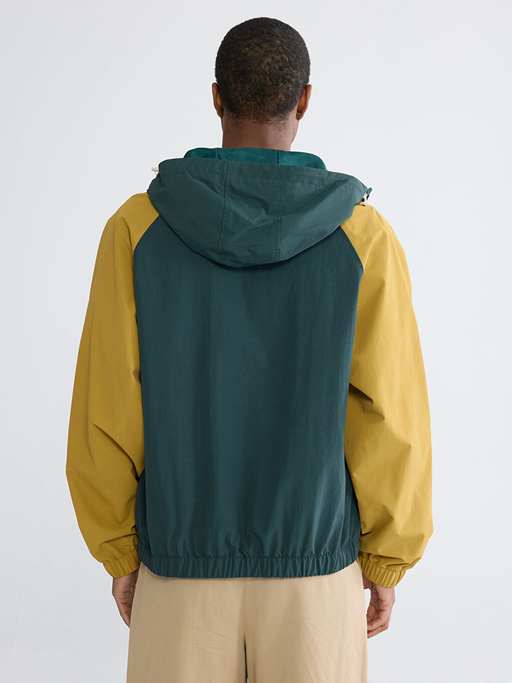 Αδιάβροχο με Χρωματικό Μπλοκ για Άνδρες σε Χαλαρή Εφαρμογή-4