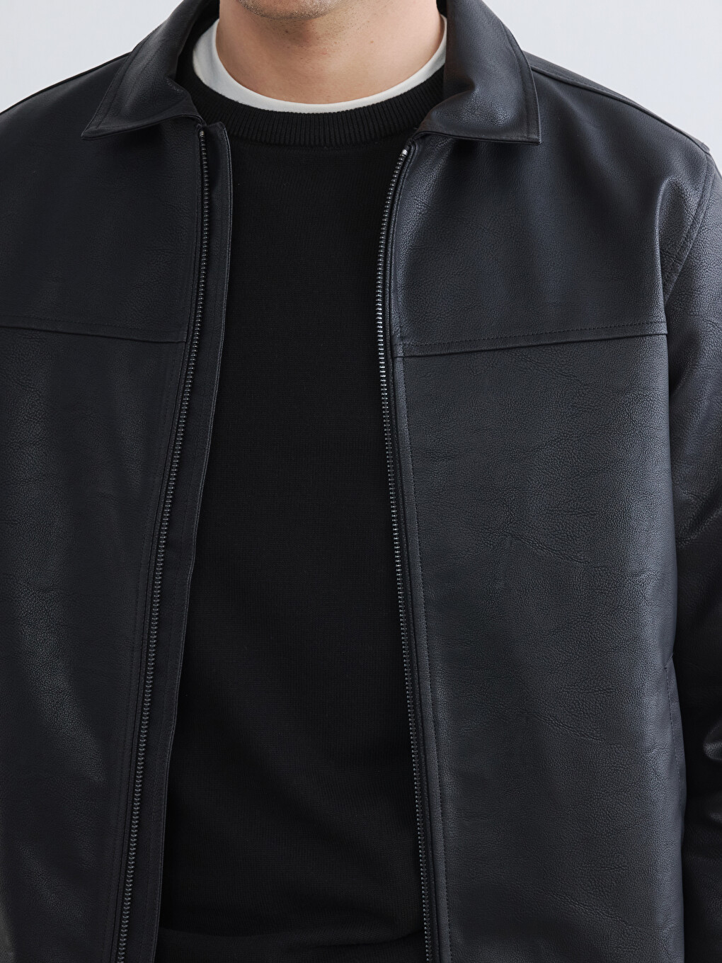 Siyah Regular Fit Erkek Deri Görünümlü Ceket-2