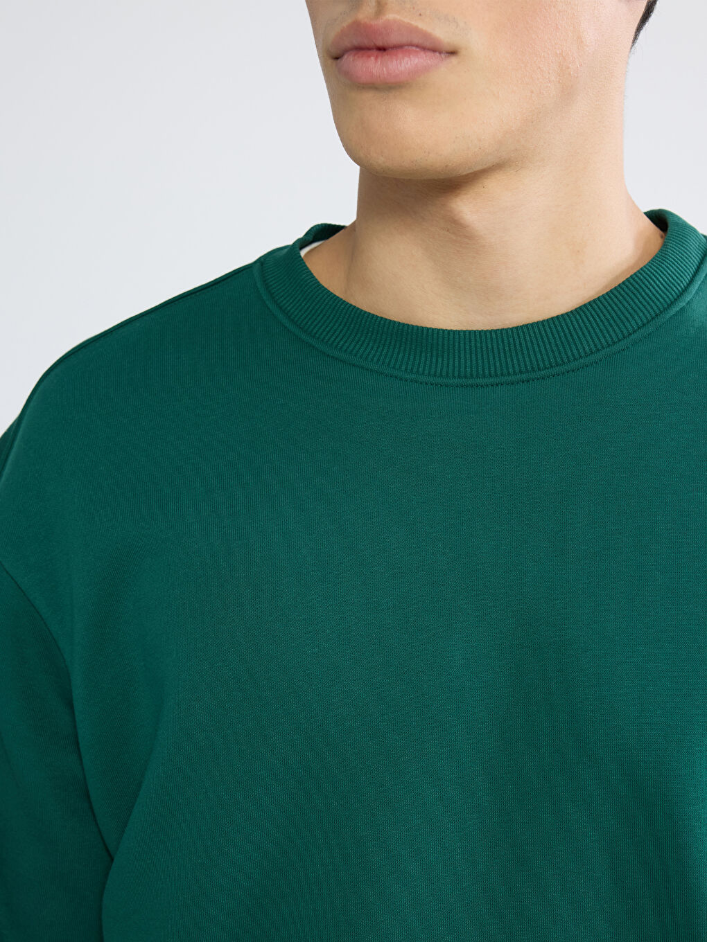 Yeşil Bisiklet Yaka Erkek Kalın Sweatshirt-2