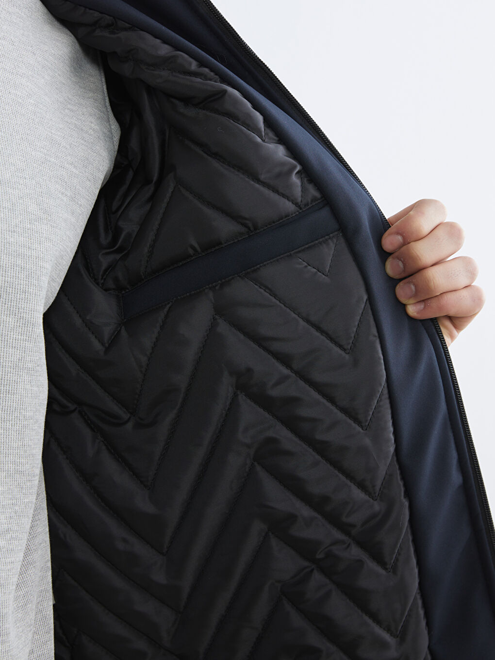 Lacivert Standart Kalıp Kapüşonlu Erkek Mont-4