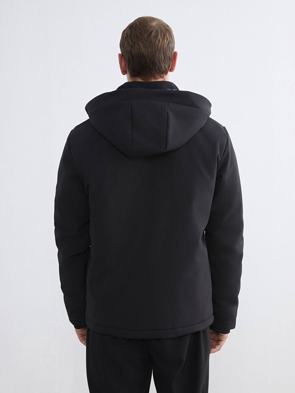 Siyah Standart Kalıp Kapüşonlu Erkek Mont-5