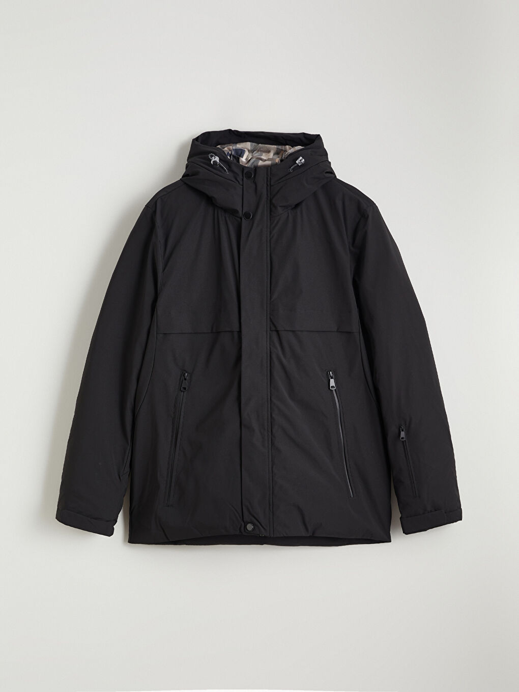 Siyah Standart Kalıp Kapüşonlu Erkek Mont-5