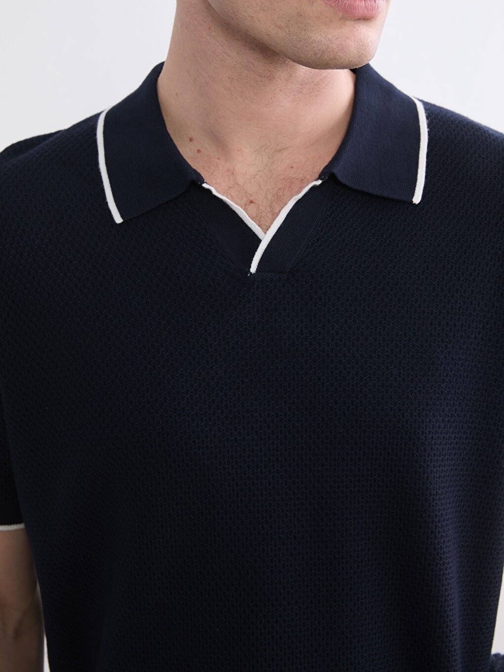 მამაკაცები მუქი ლურჯი სვიტერი-2