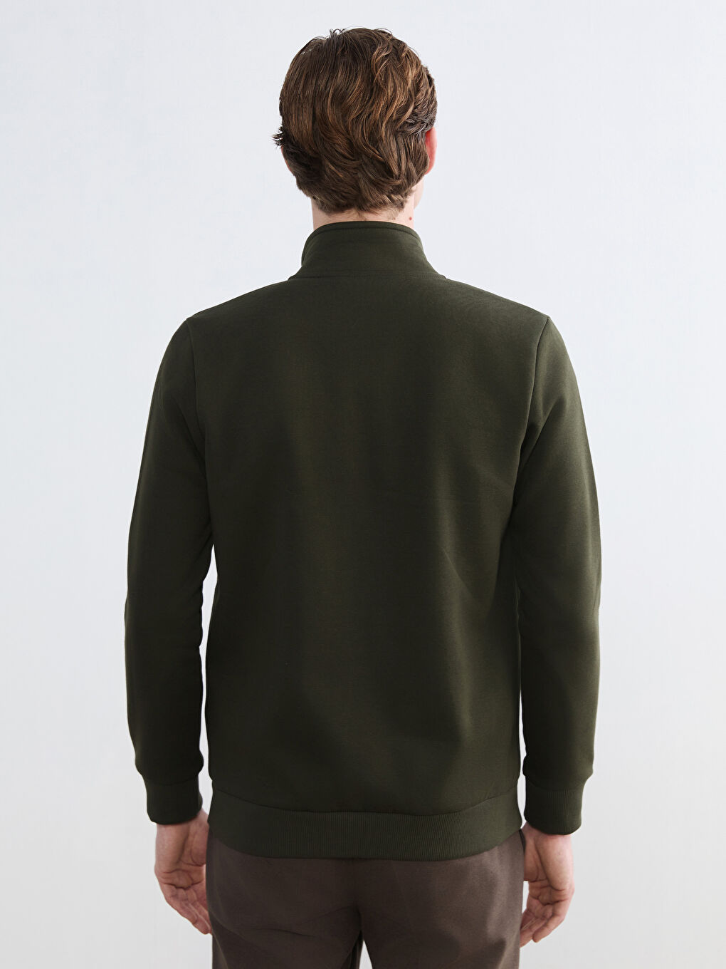 Haki Standart Fit Dik Yaka Erkek Fermuarlı Sweatshirt-3