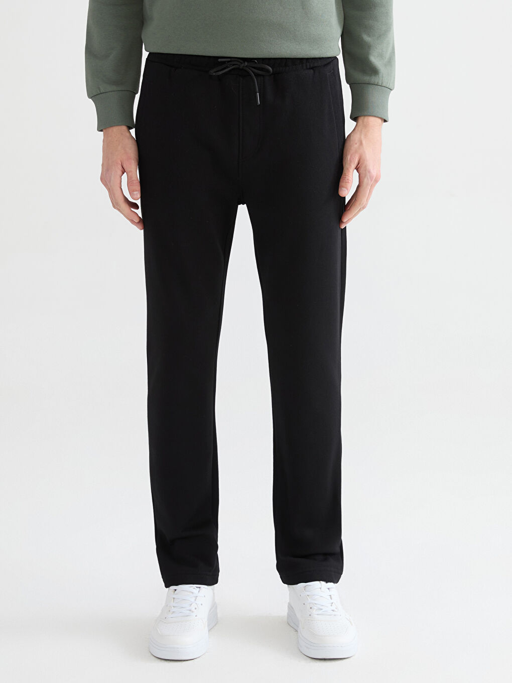 Siyah Standart Kalıp Erkek Kalın Eşofman Altı-1