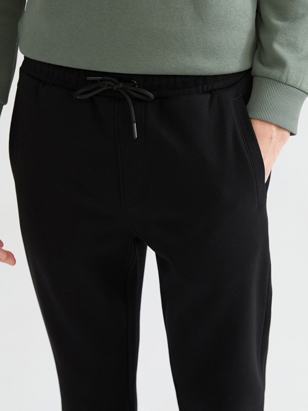 Siyah Standart Kalıp Erkek Kalın Eşofman Altı-2