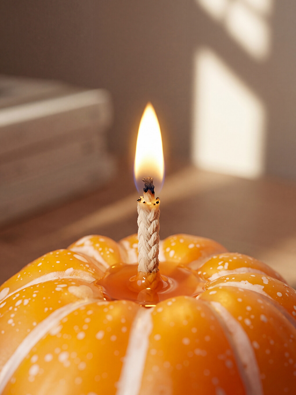 Pumpkin Shaped Decorative Candle-1