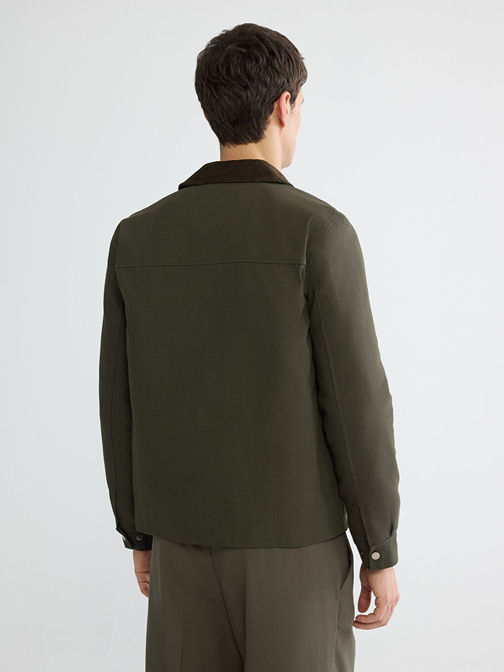 Haki Rahat Kalıp Kadife Yaka Erkek Mont-4