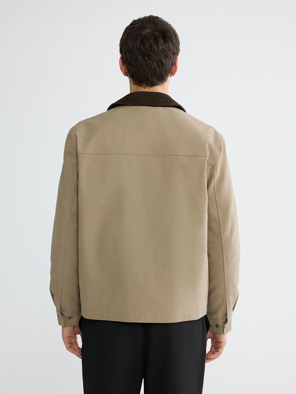 Bej Rahat Kalıp Kadife Yaka Erkek Mont-4