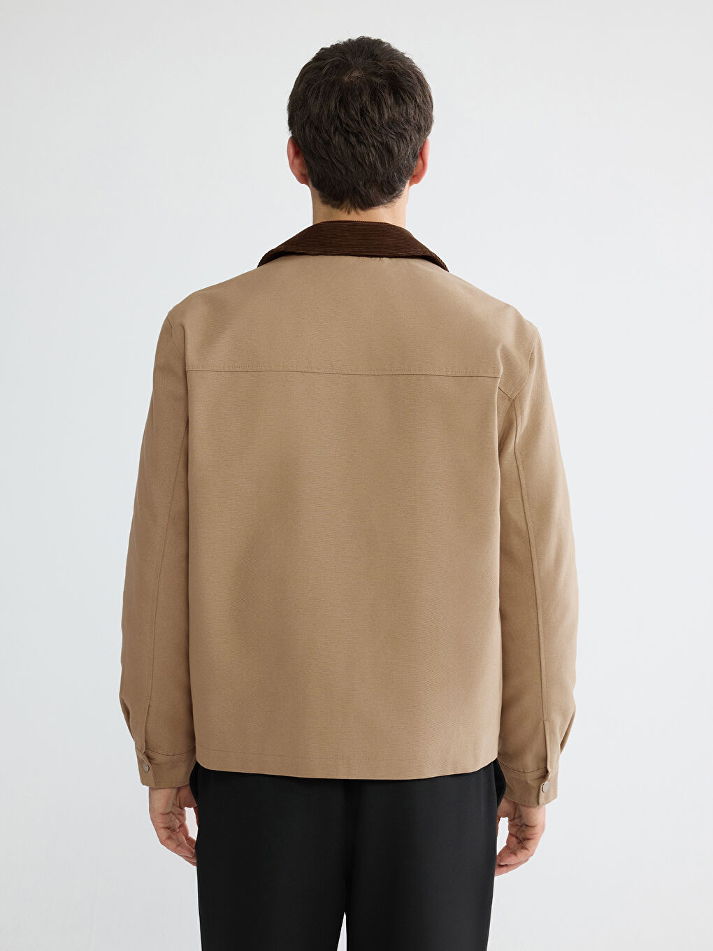 Bej Rahat Kalıp Kadife Yaka Erkek Mont-7