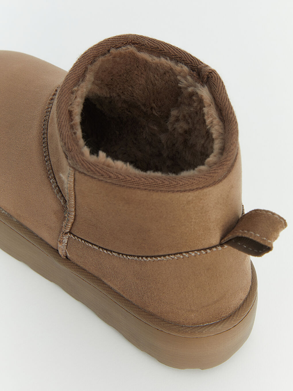 Kahverengi Süet Görünümlü Kadın Bot-4