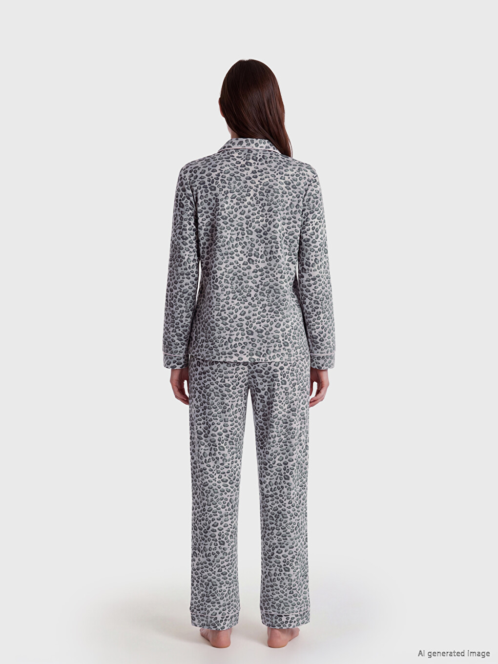 Set De Pijama Din Catifea Cu Imprimeu Leopard Pentru Femei-3