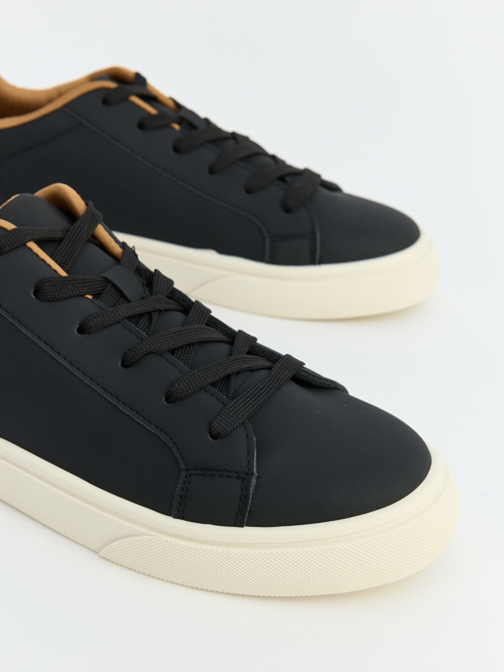 Laced Men's Trainers-2