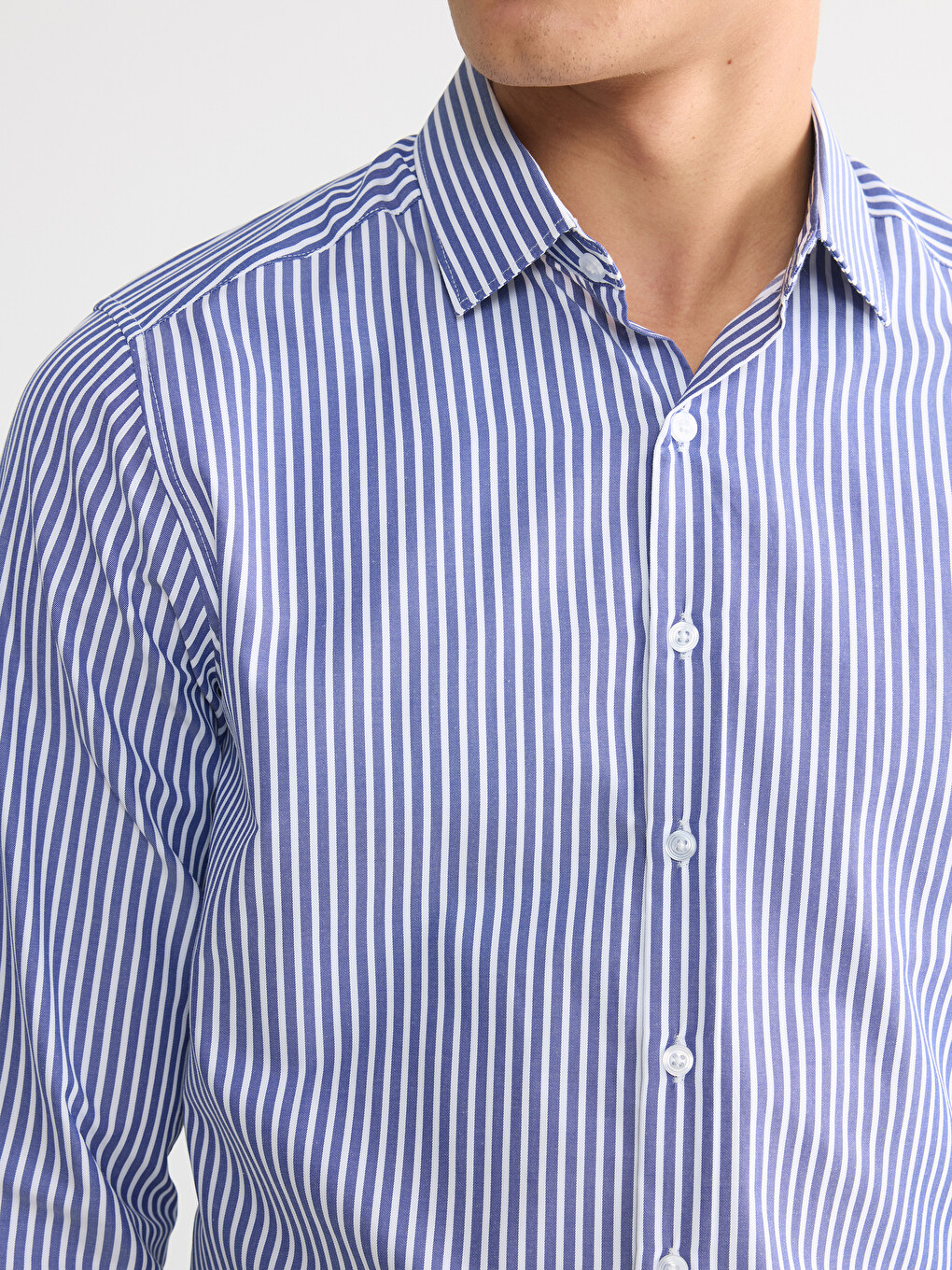 Këmishë Gabardinë Me Shirita Slim Fit Për Burra-2