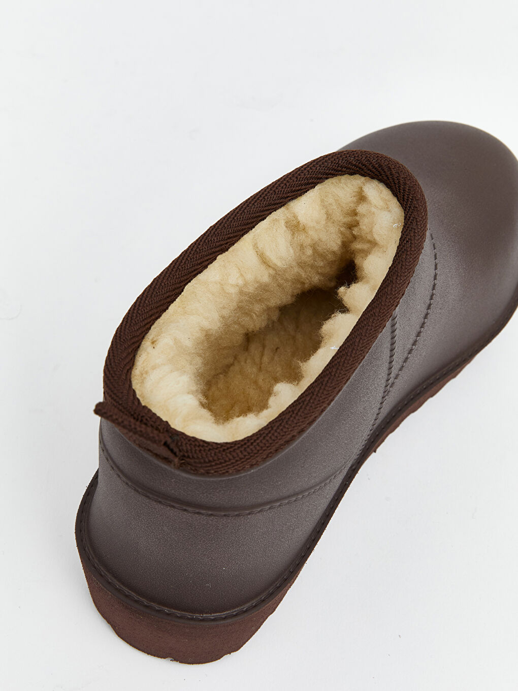 Kahverengi İçi Kürklü Kadın Bot-5