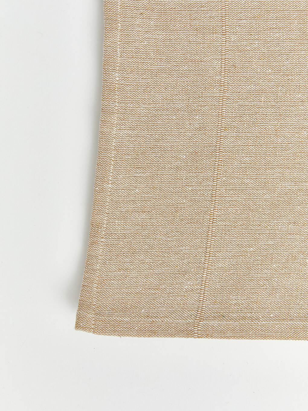 ნაქარგიანი სუფრის ტილო 140x180 Cm-2