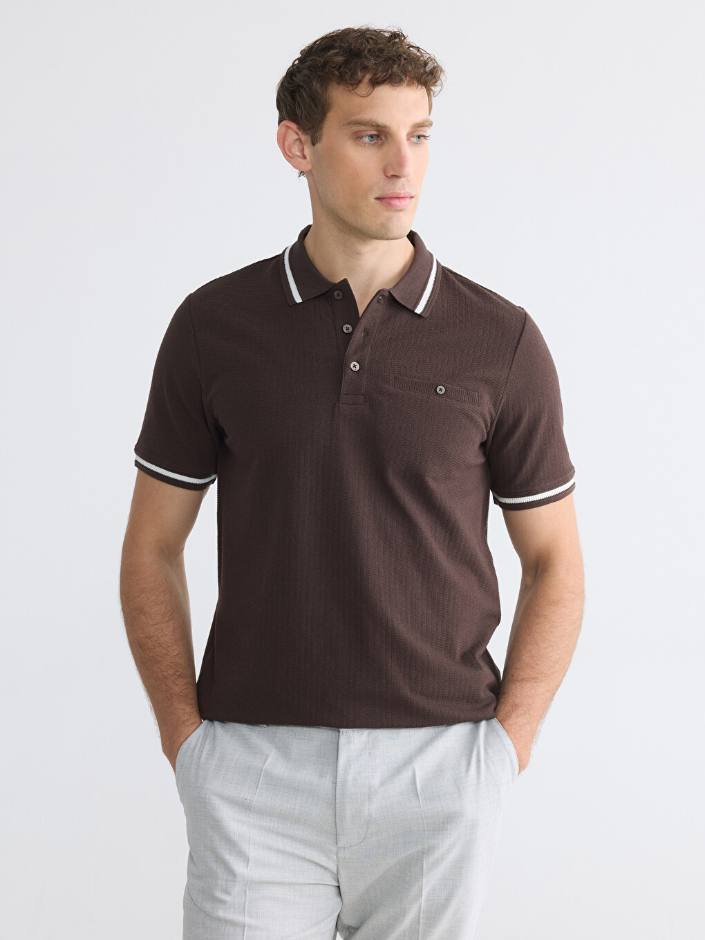 Mann Braun T-shirt