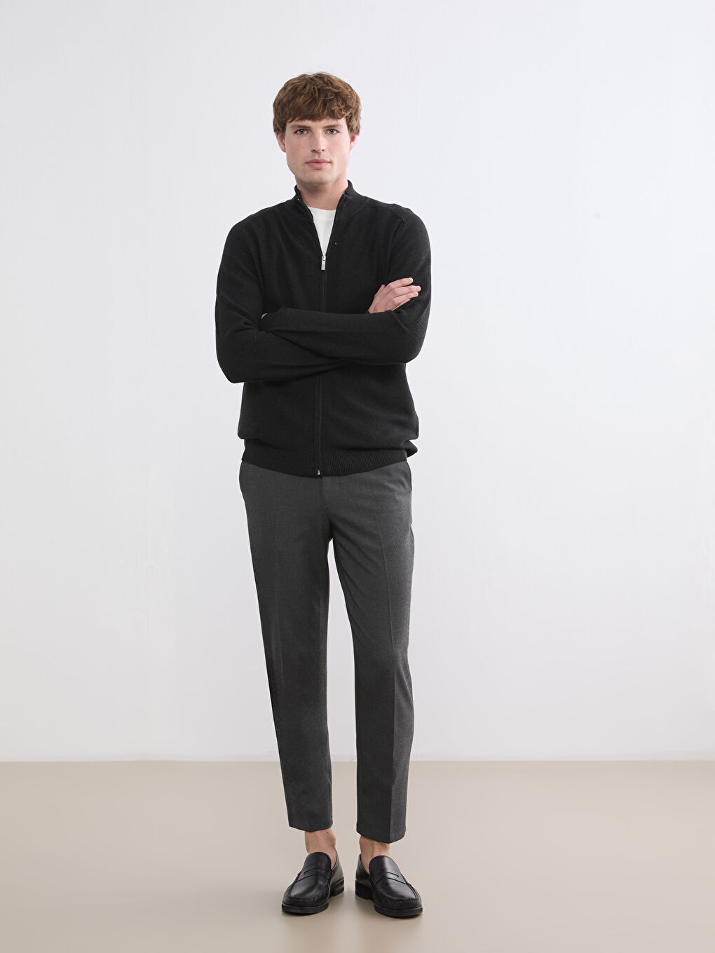 Lacivert Fermuarlı Standar Kalıp Erkek Triko Hırka-1