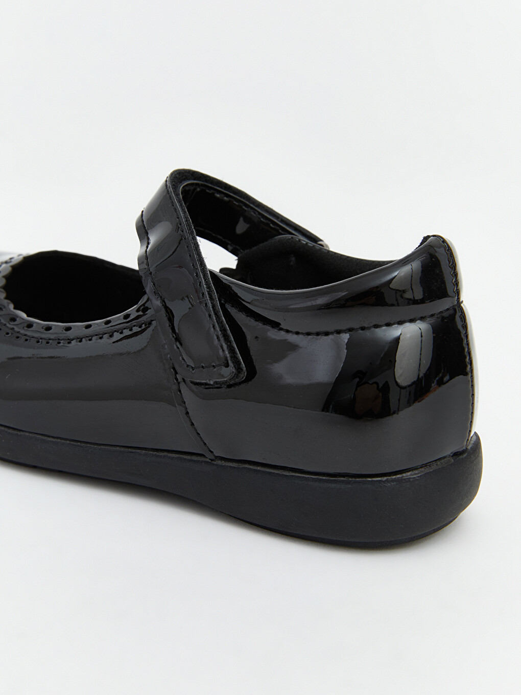 Shiny Look Girls' Ballet Flats-4