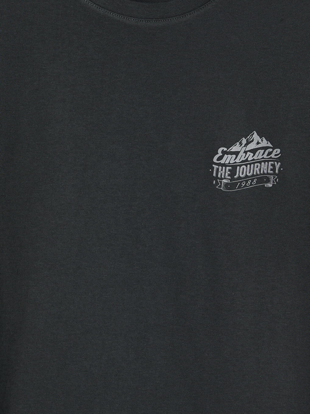 Bluzë Me Jakë Të Rrumbullakët E Stampuar Për Burra T-shirt-5