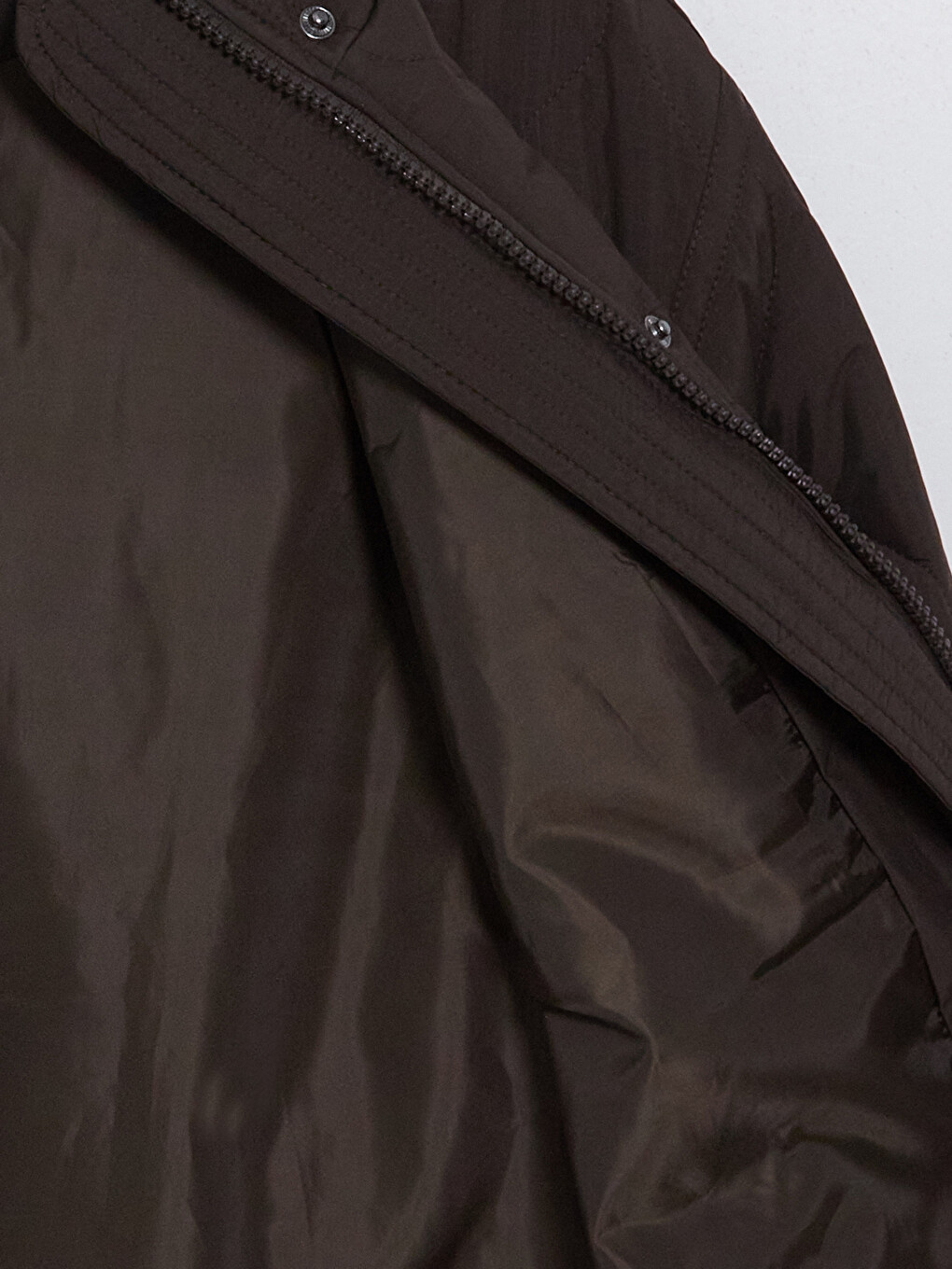 Kahverengi Kapüşonlu Kapitone Oversize Kadın Şişme Mont-8