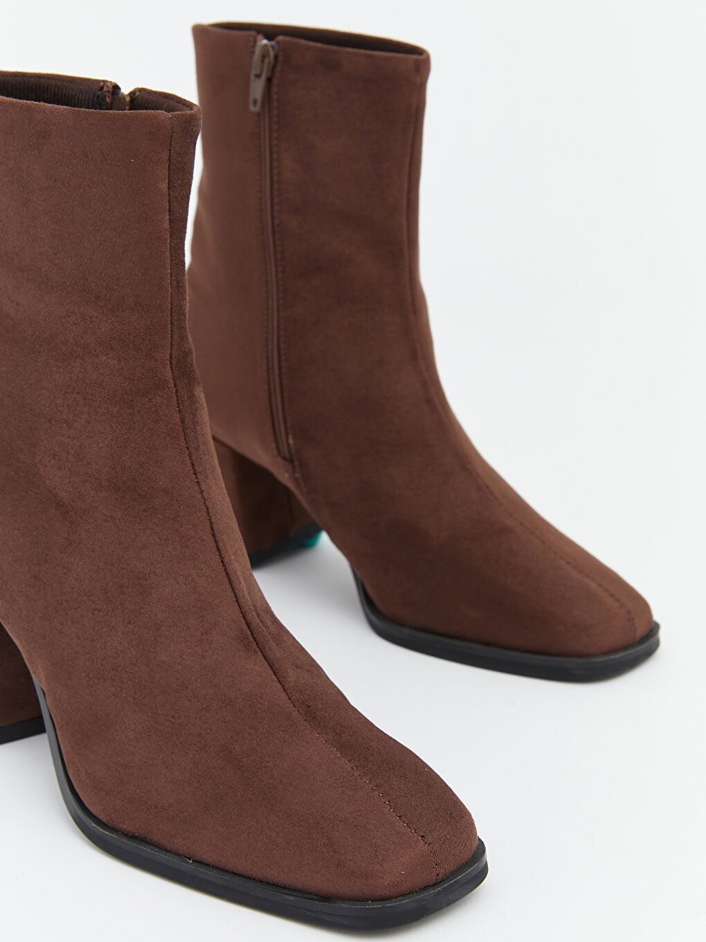Kahverengi Süet Görünümlü Kalın Topuklu Bot-2