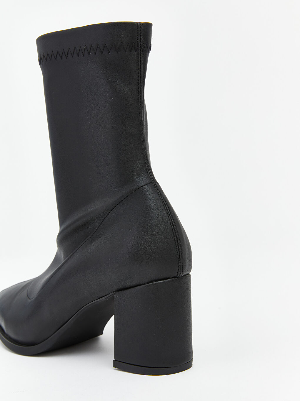 Siyah Kalın Topuklu Sivri Burunlu Kadın Bot-5