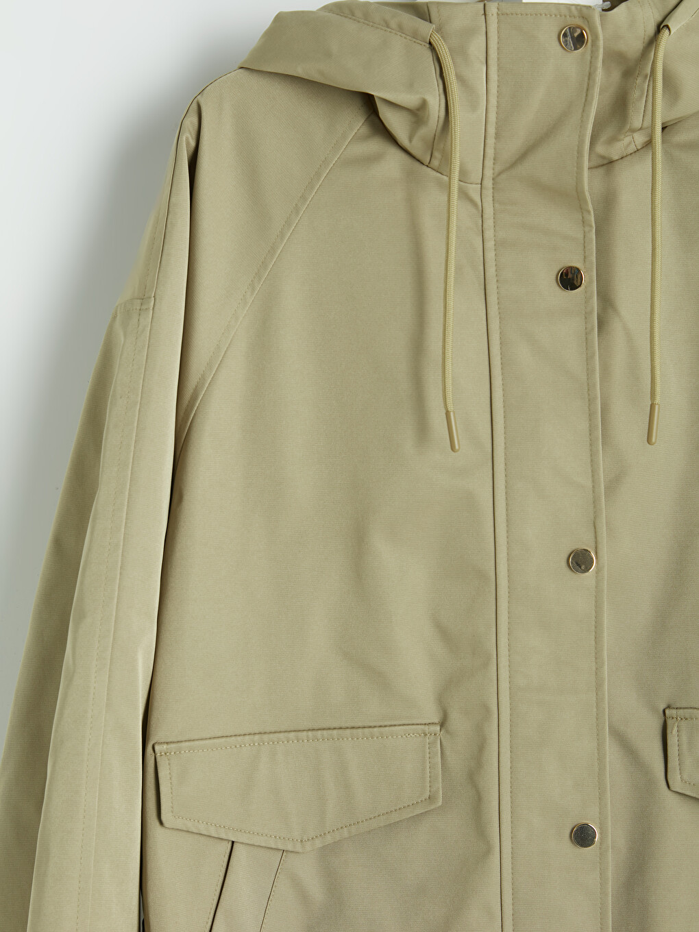 Haki Kapüşonlu Oversize Kadın Yağmurluk-6