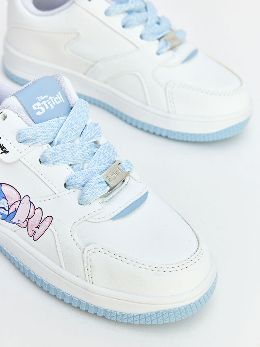 Beyaz Lilo ve Stitch Baskılı Kız Çocuk Spor Ayakkabı-1